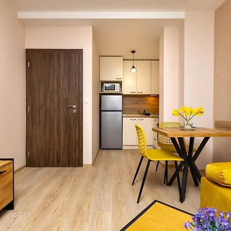 Апартаменты Lovely Venu Close To Old Town *