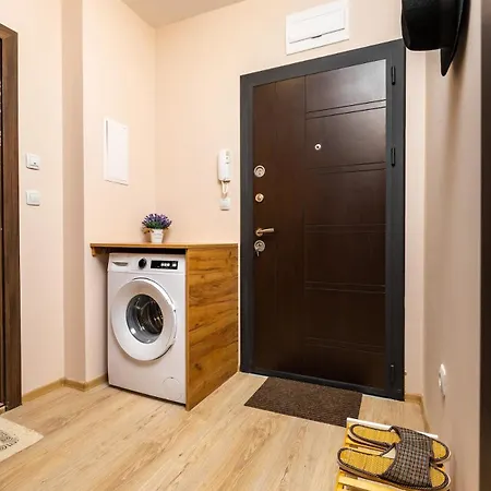 Lovely Venu Close To Old Town Апартаменты Пловдив