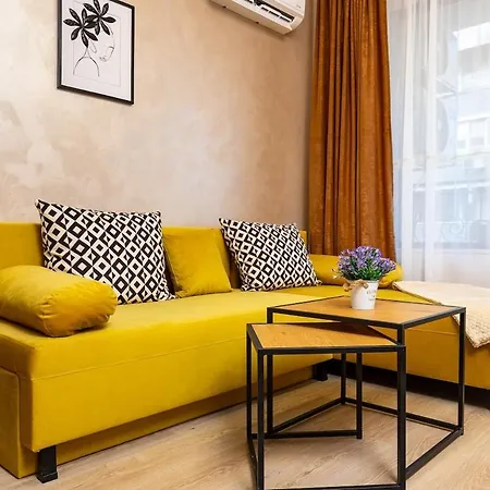 Lovely Venu Close To Old Town Апартаменты *