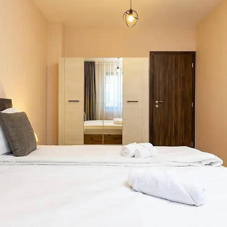 Lovely Venu Close To Old Town شقة *