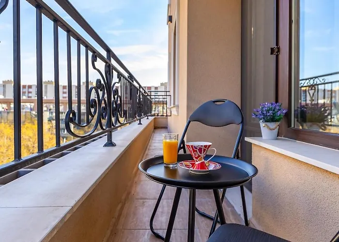 Lovely Venu Close To Old Town