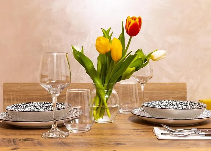 Lovely Venu Close To Old Town *